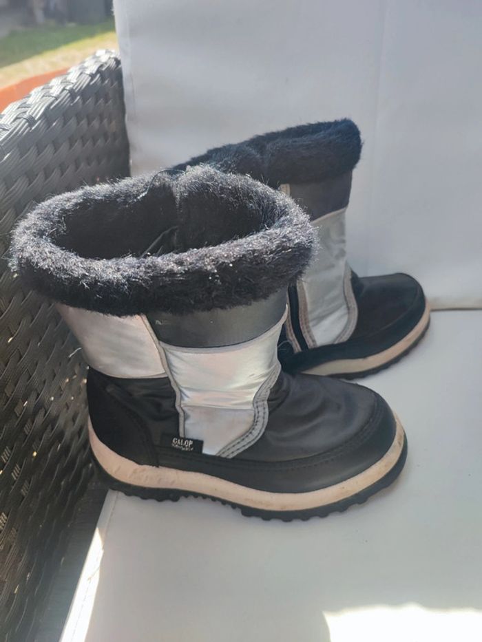 Bottes de neige boots enfant taille 30 - photo numéro 3