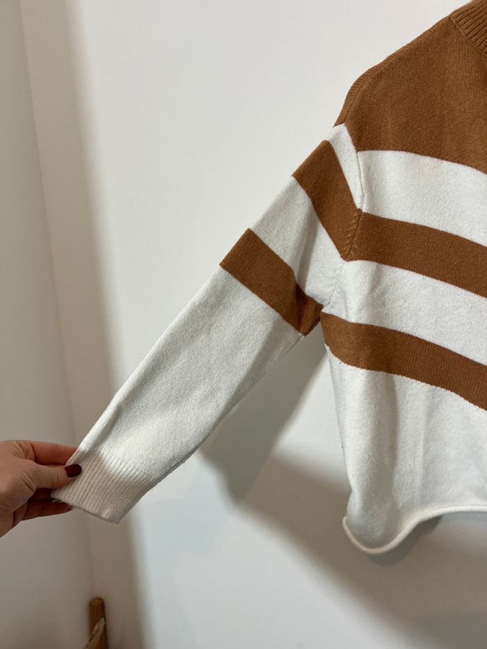 Pull rayé marron et blanc - photo numéro 6