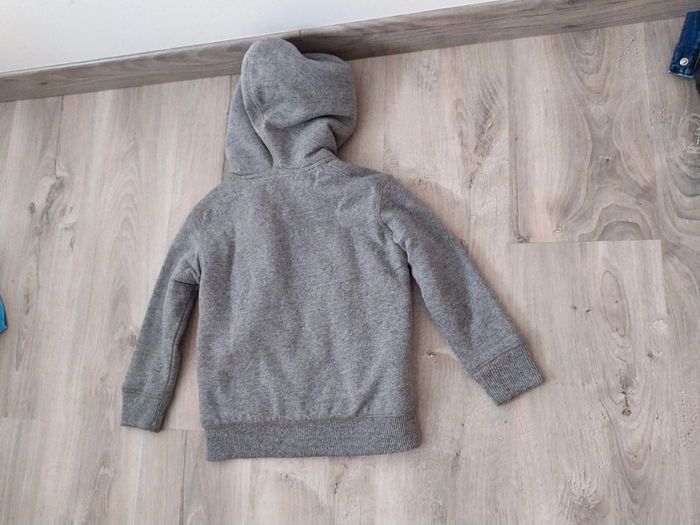 Gilet très chaud a capuche Okaïdi 6 ans - photo numéro 4