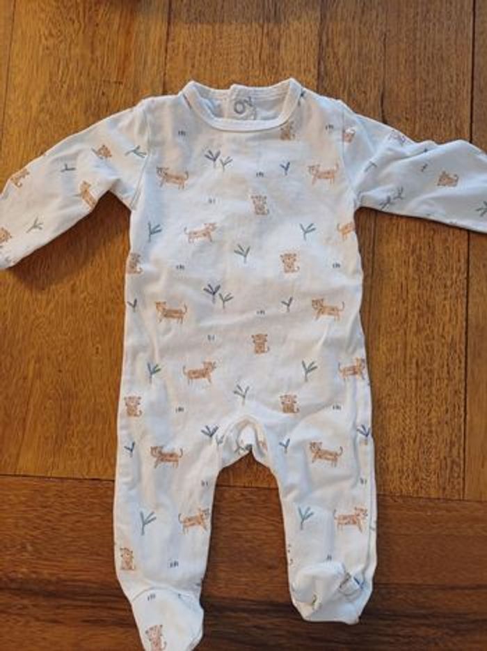 Lot 3 pyjama 1 mois - photo numéro 4