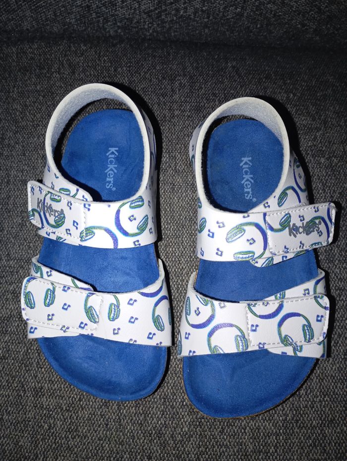 Kickers neuves pour garçon en taille 25 - photo numéro 2