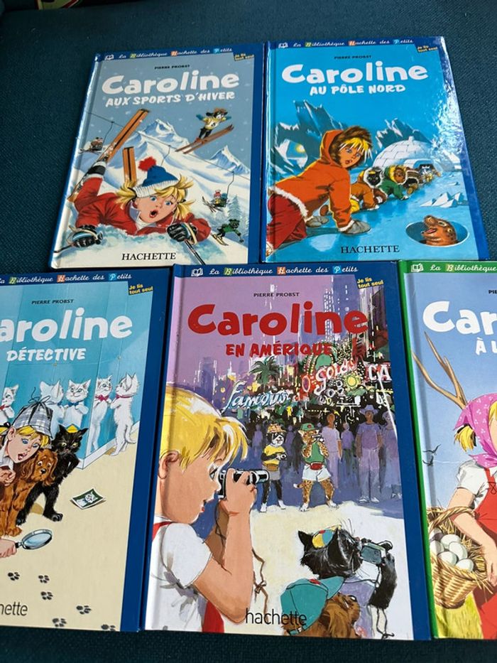 Lot de 5 livres bleu vert Caroline Pierre Probst albums Bibliothèque Hachette des petits bd - photo numéro 2