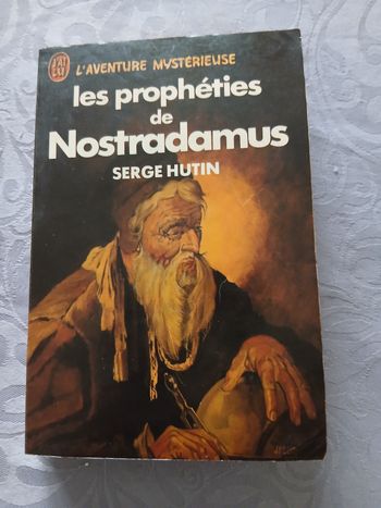 Livre les propheties de nostradamus