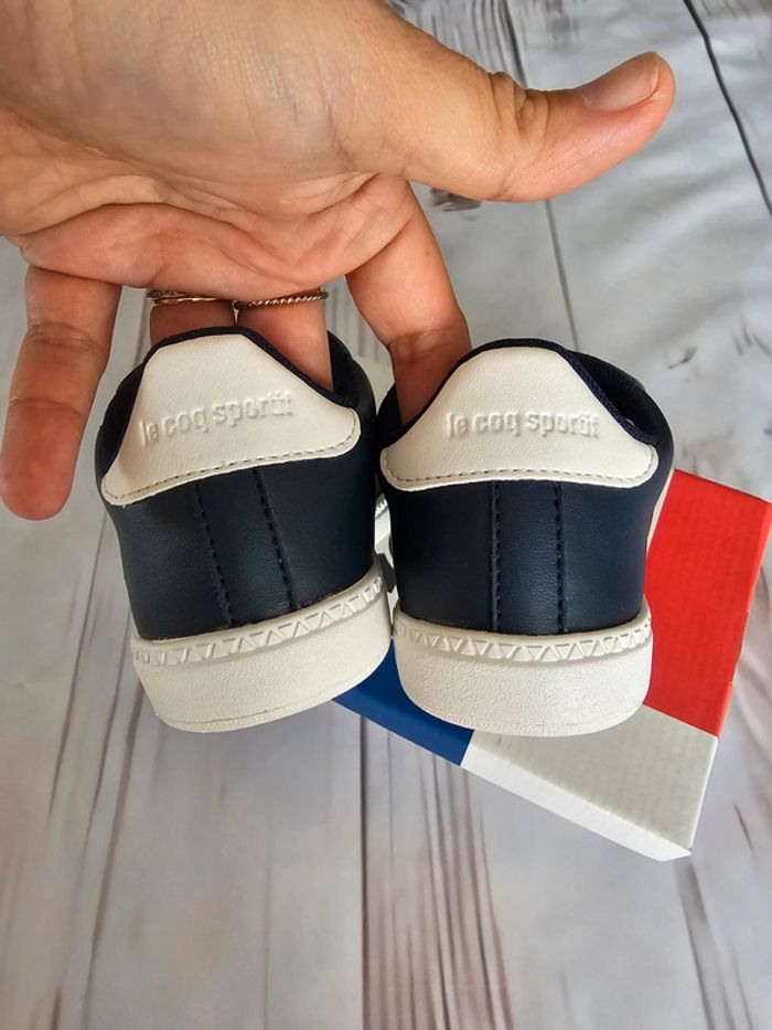 Paire de baskets P27 - photo numéro 3