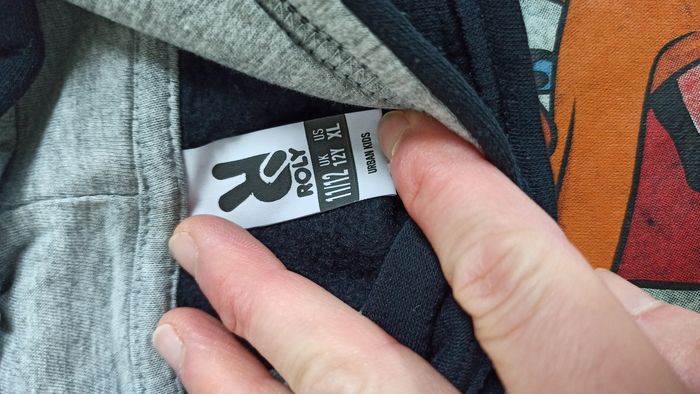 Lot de sweat pull capuche pokemon 12 - 14 ans - photo numéro 4