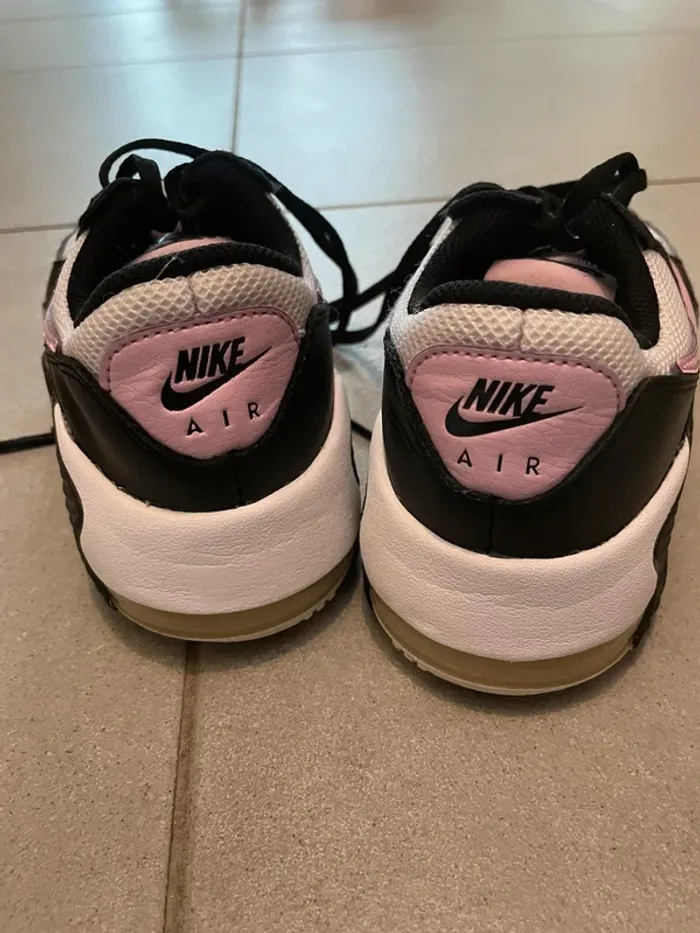 Baskets nike - photo numéro 5