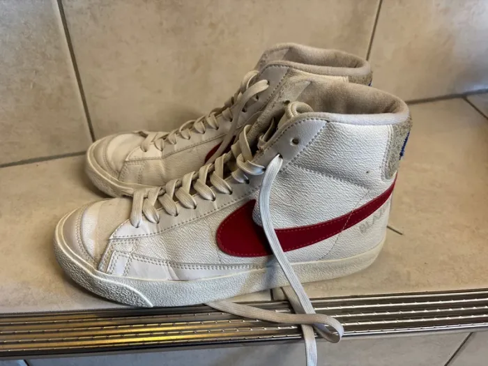 Baskets Nike 38,5 - photo numéro 4