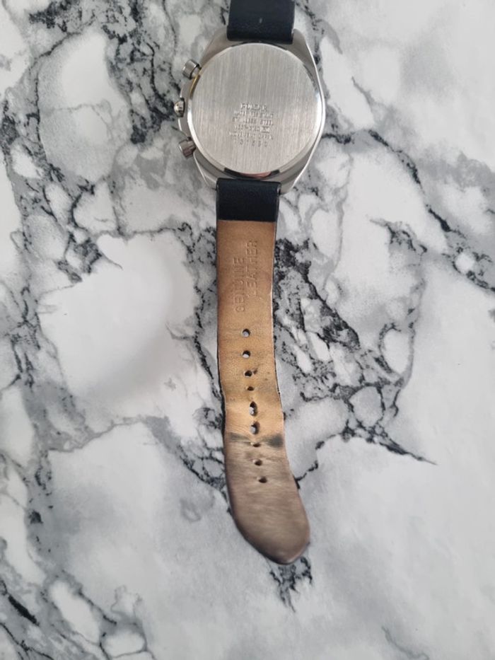 Montre en cuir et metal argenté Pulsar - photo numéro 11