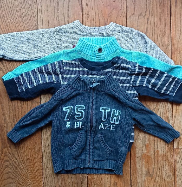 Lot pulls et gilets 6 mois