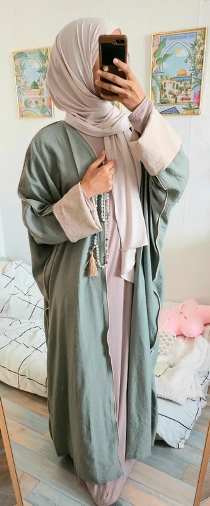Abaya vert d'eau Jennah boutique NEUVE avec étiquette jamais porté - photo numéro 2