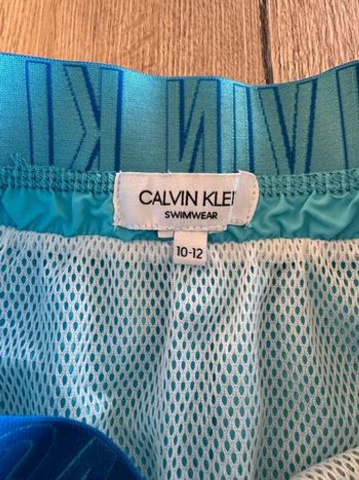 Short de bain Calvin Klein taille 10-12 ans comme neuf - photo numéro 8