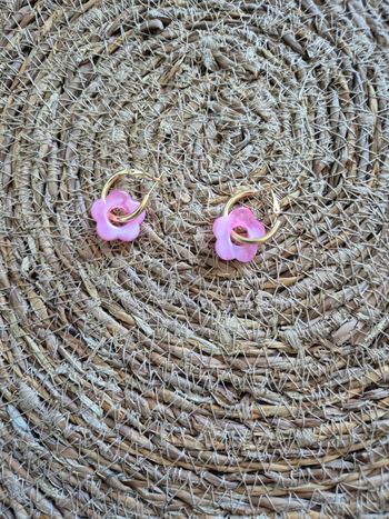 Boucles d'oreilles femme pampille fleur rose 