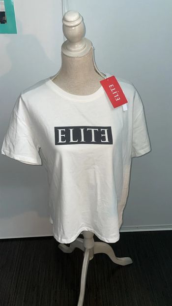 T-shirt Netflix ELITE - Neuf avec étiquette - Taille M