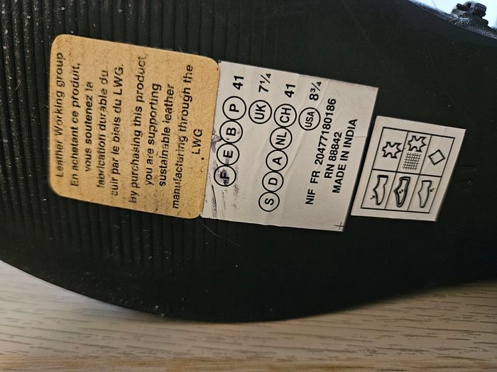 Bottes neuves T 41 - photo numéro 3