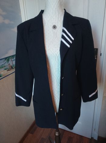 Beau blazer bleu  comme neuf marine et Blanc pour femme