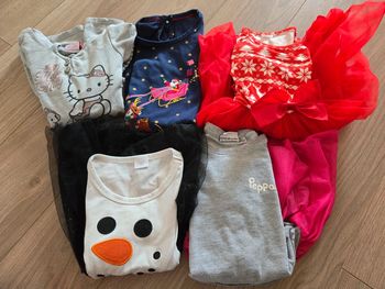 #4ans lot de 5 robes
