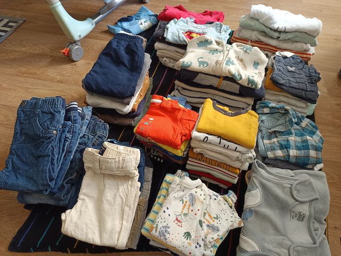 Lot de vêtements taille 6 mois