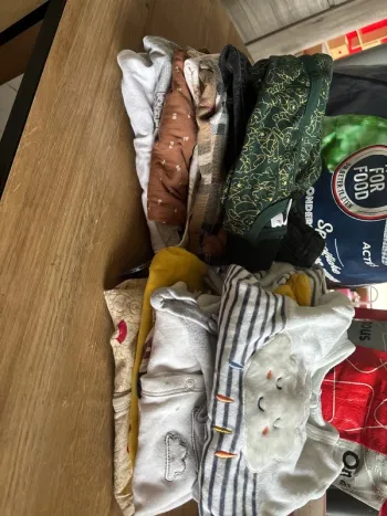 Lot de vêtements mixte