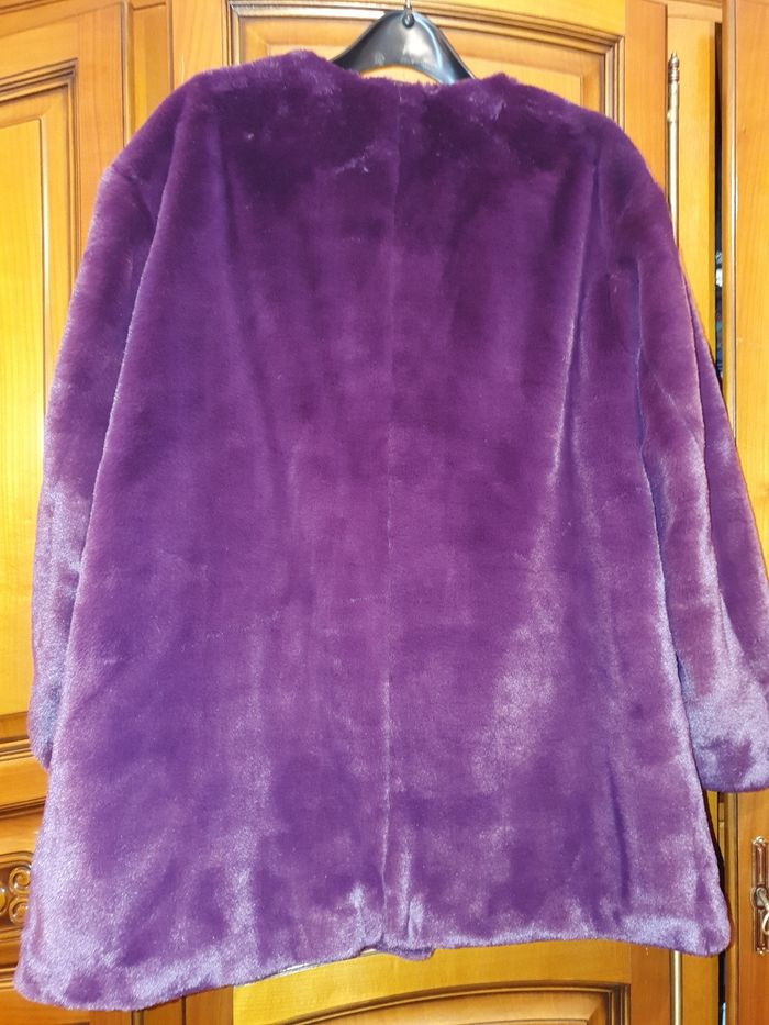 Manteau fausse fourrure - photo numéro 3