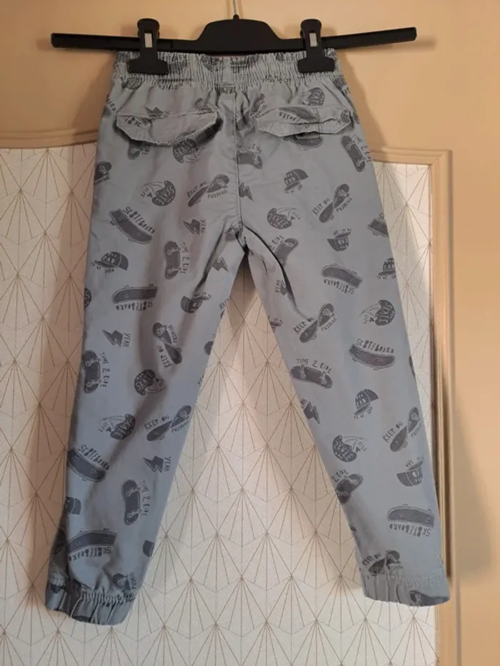 Pantalon garçon DON 1 fond tâche pour achat sur demande kiabi 4 ans - photo numéro 2