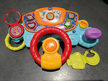 Volant de voiture interactif