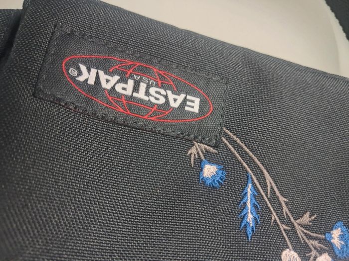 Eastpak sac banane fille noire neuve - photo numéro 3