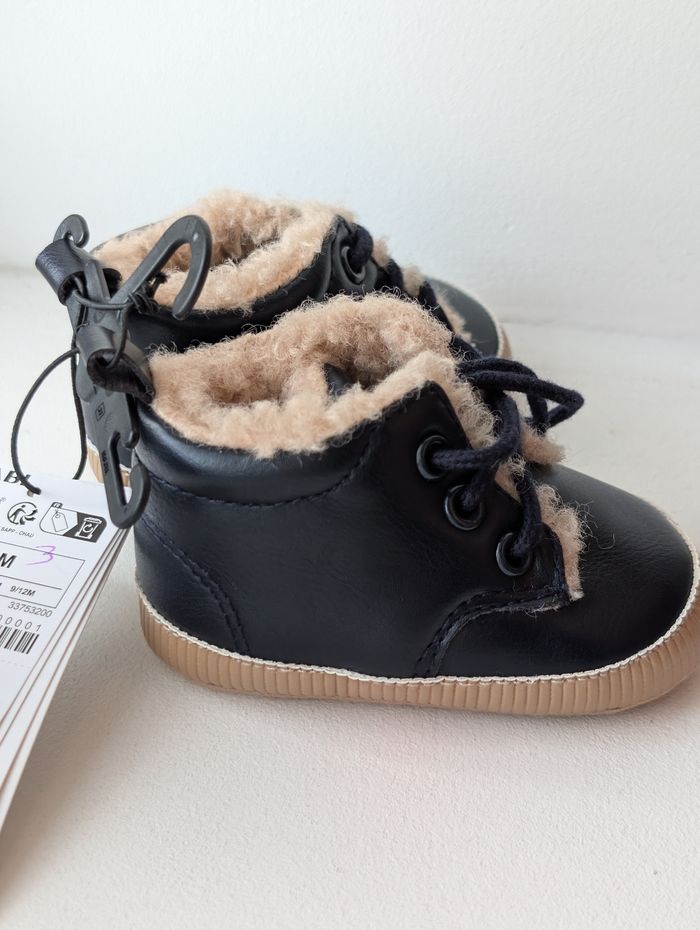 Chaussons pour bébé 3/6 mois - photo numéro 2