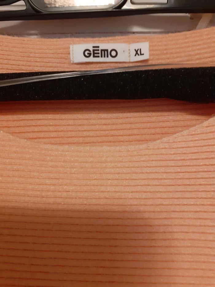 Pull XL gemo  neuf - photo numéro 3