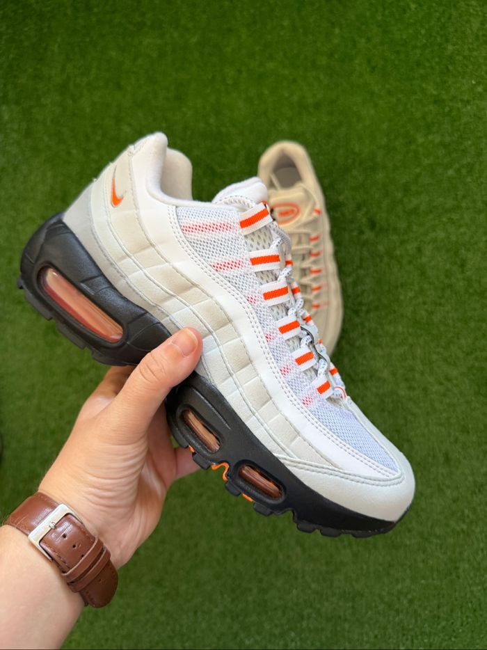 Nike Air Max 95 Gris et Orange