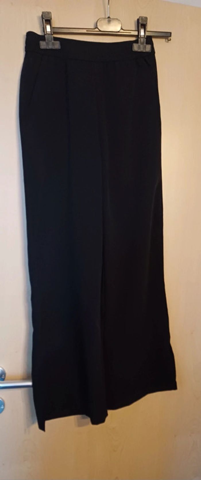 Pantalon fluide fille taille 146 (ok pour 152). H&m. Neuf