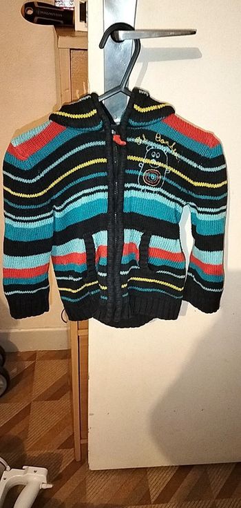 Gilet avec capuche fourrée 18mois