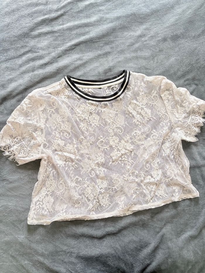 T-shirt en dentelle - photo numéro 3