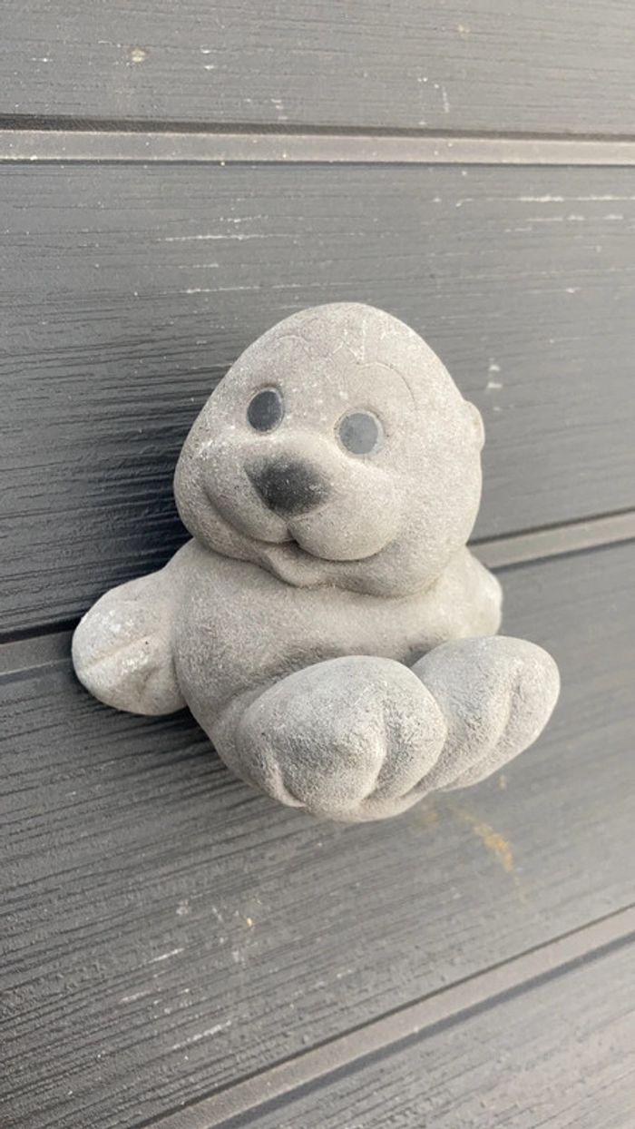 Figurine de pierre pour tombe bébé - photo numéro 3