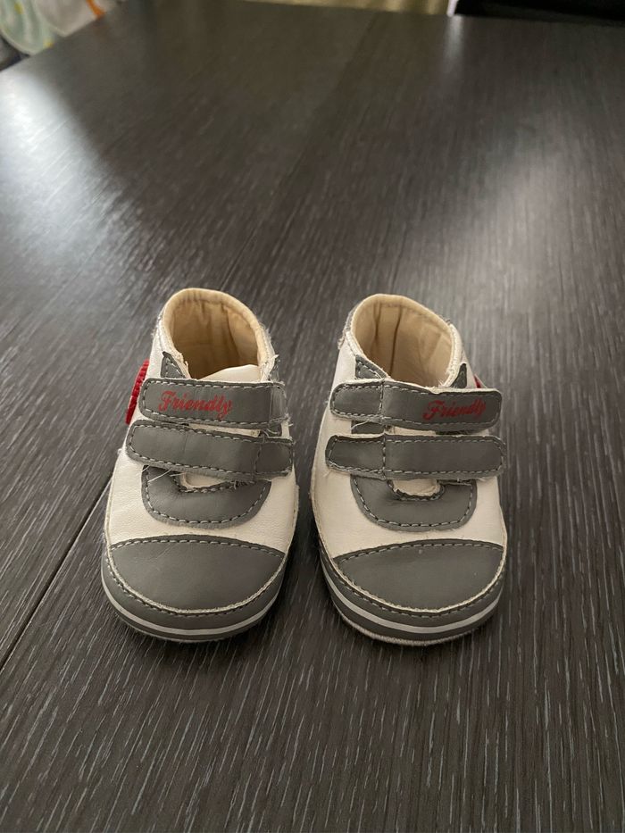 Chaussure 16