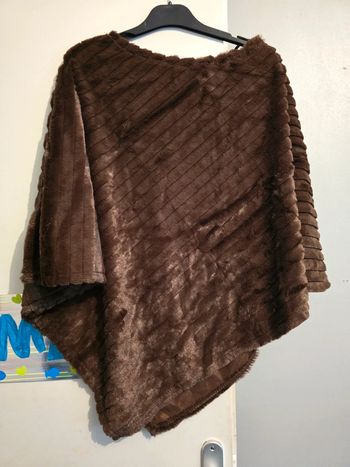 Poncho marron