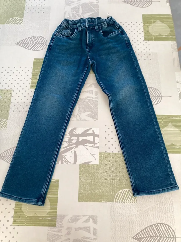 Jean doublé pour l'hiver en 9 ans (134 cm)