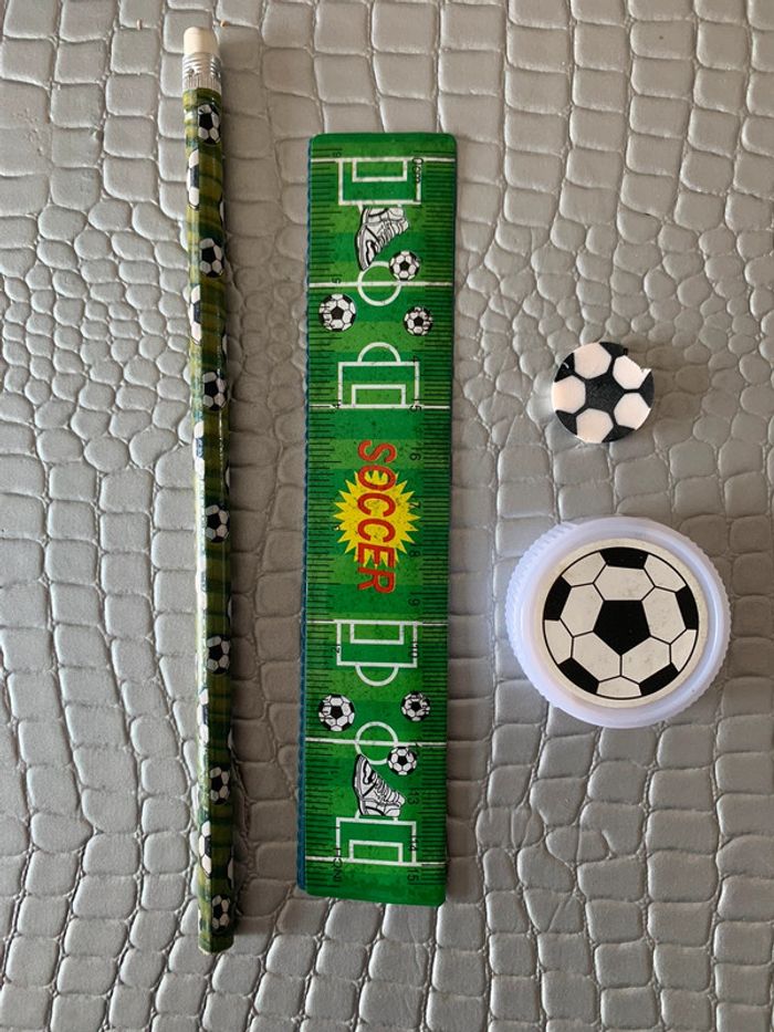 Fournitures scolaires - Foot - photo numéro 2