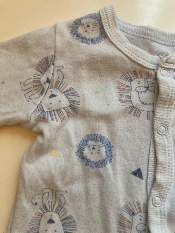 Lot bébé 3 mois thème lions - gilet + pyjama assorti - photo numéro 5