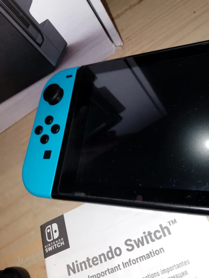 Nintendo Switch V1 Rouge & Bleu - photo numéro 7