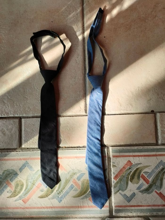 Lot de 2 cravates enfants
