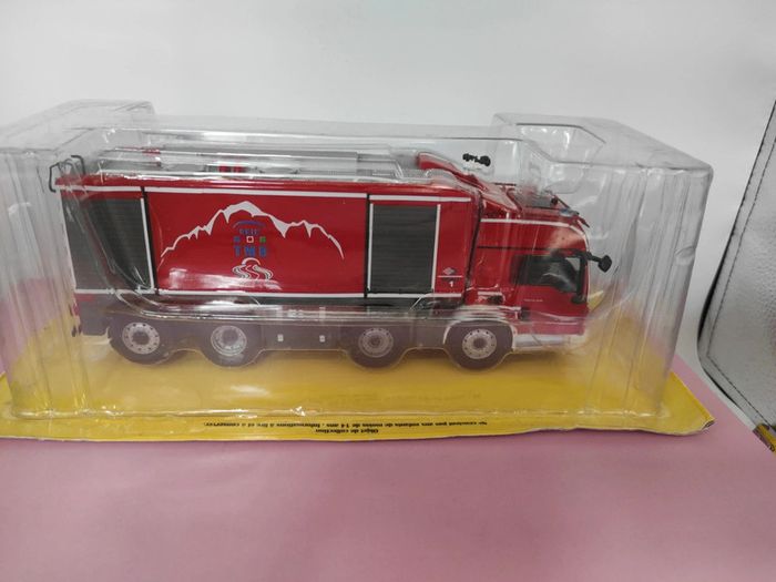 camion de pompier TMB 1/43 - photo numéro 2