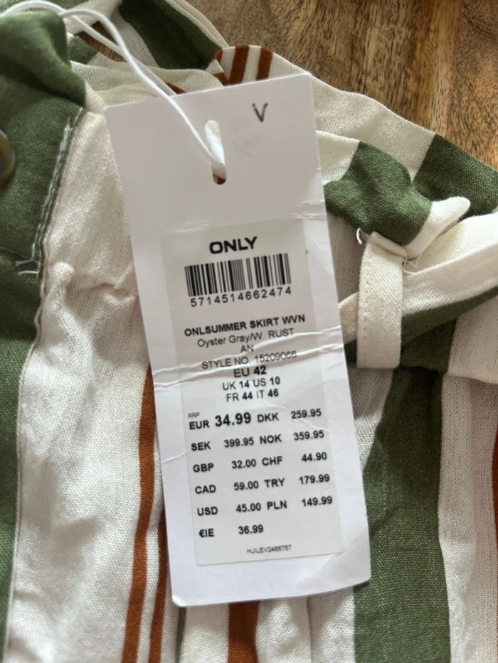 Jupe Only taille 42 neuve - photo numéro 4