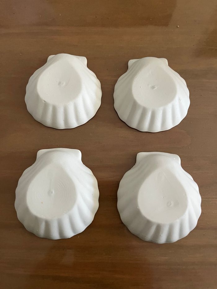 4 petites coquilles Saint-Jacques blanches