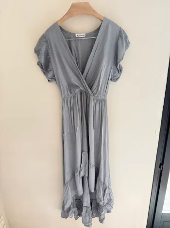 Robe grise New Collection