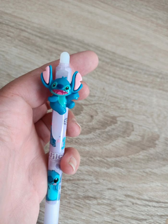 Stylo stitch neuf - photo numéro 3
