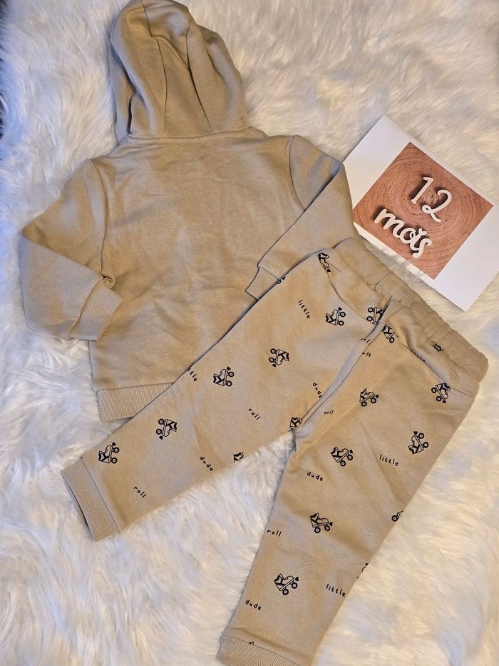 NEUF (NON PORTÉ) 🏷👌👌👌🏷💙💙😍🤩superbe ensemble molleton 12 MOIS GARÇON 💙💙😍🤩 - photo numéro 3