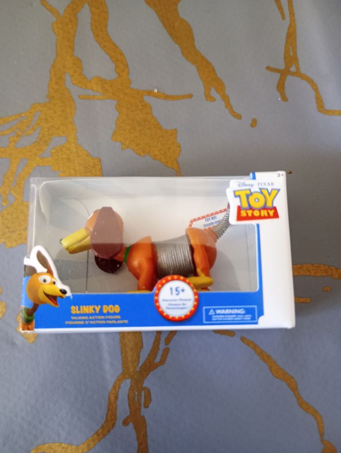 Mini brands Disney store édition serie 3