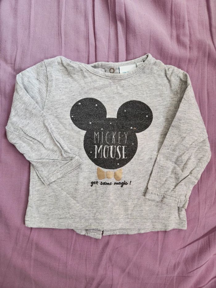 T-shirt Mickey taille 9 mois