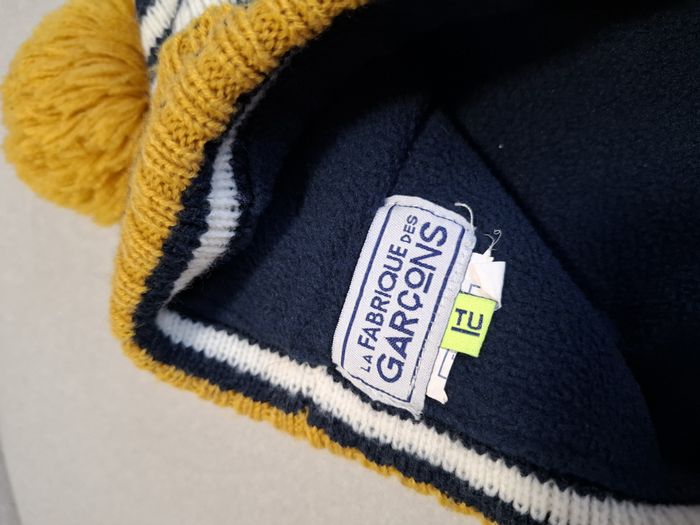 Joli bonnet garçon rayé à pompon La Fabrique des Garçons doublé polaire taille unique très bon état - photo numéro 4