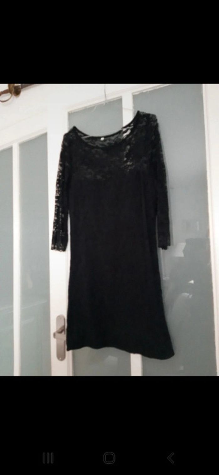 Robe noire dentelle - photo numéro 6